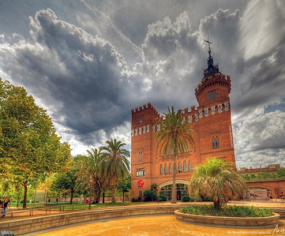 castell dels tres dragons