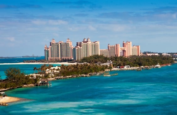 nassau-bahamas_125635619