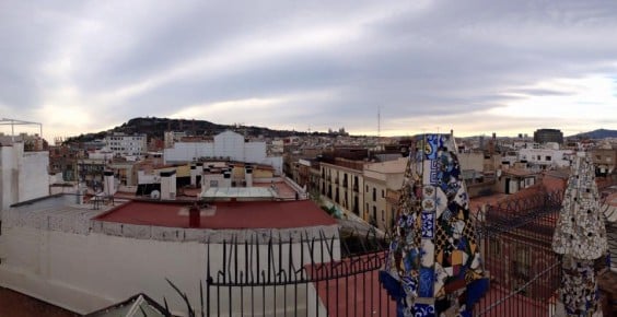 palau guell rooftop pano