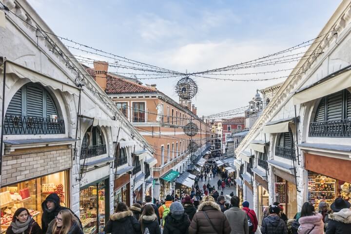 shopping at Rialto Bridge in venice - italy