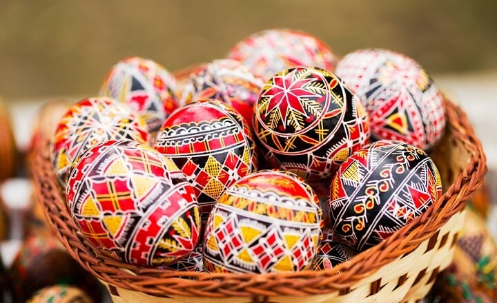 painted eggs romania easter