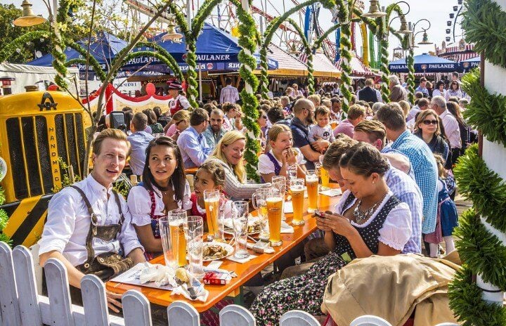 Oktoberfest table