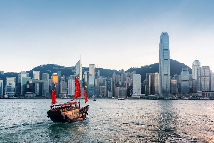 hong kong boat