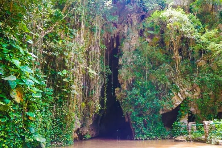 Cuevo del Indio at vinales - cuba