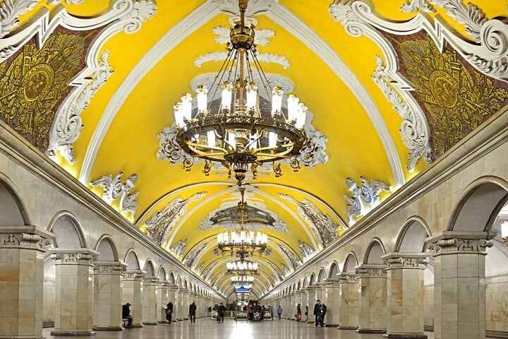 Komsomolskaya metro station