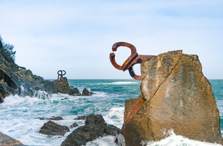 Peine del Viento sculpture in san sebastian - spain